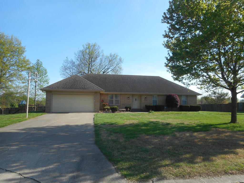 3406 W Moark St, Springfield, MO 65810 photo 1