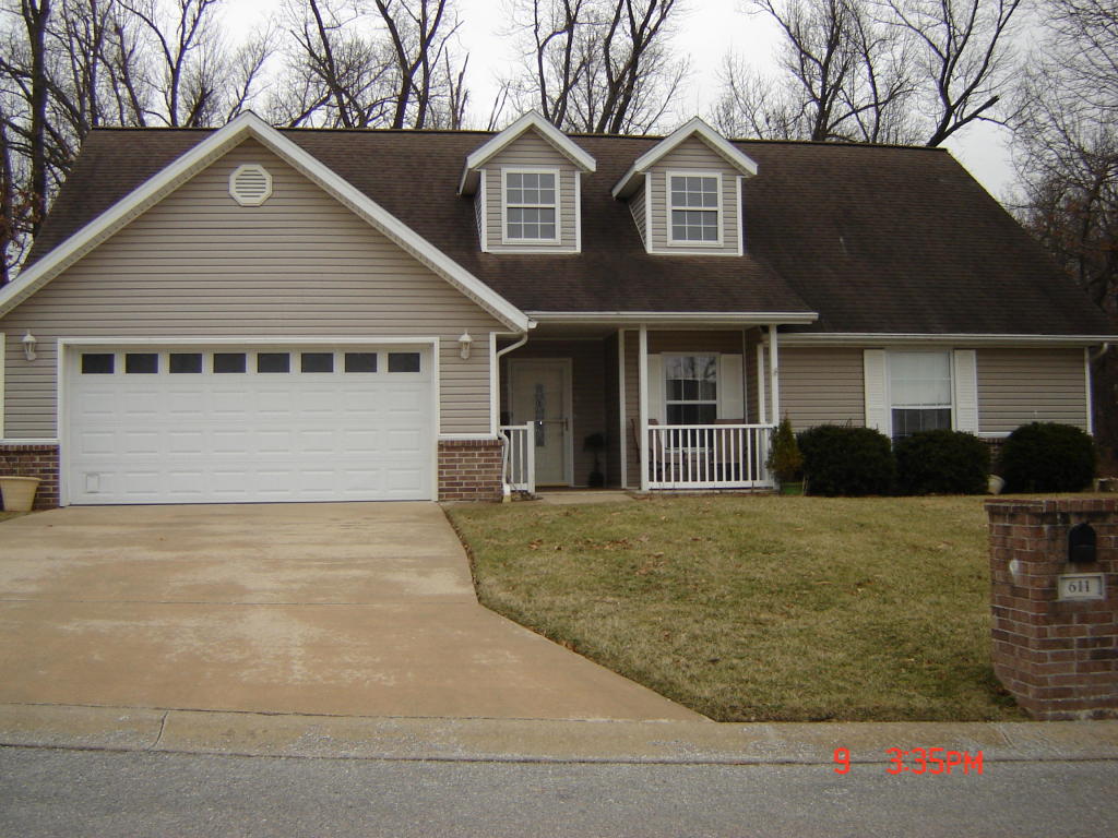 611 Barton Pl, Neosho, MO 64850 photo 1