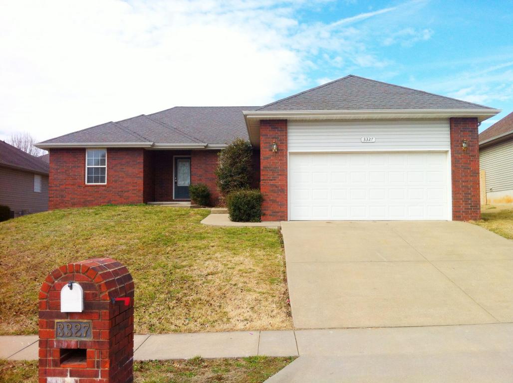 3327 S Carriage Ave, Springfield, MO 65809 photo 1