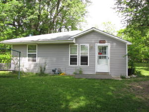 1922 N Old Orchard Ave, Springfield, MO 65803 photo 1