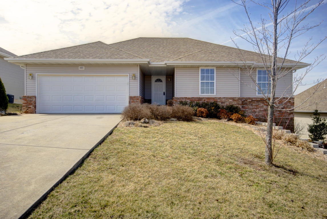4451 N Gladys Ave, Springfield, MO 65803 photo 1