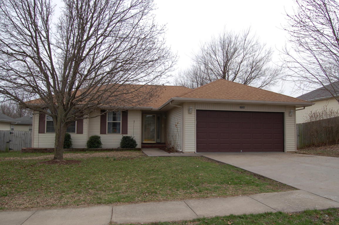 1726 E Lee St, Republic, MO 65738 photo 1