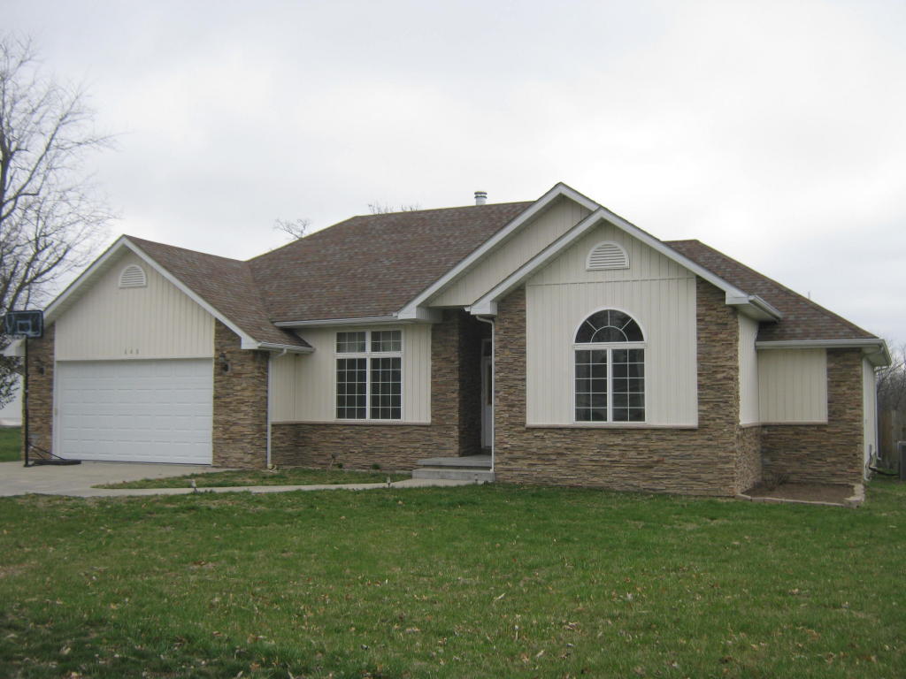 648 S Locust St, Buffalo, MO 65622 photo 1