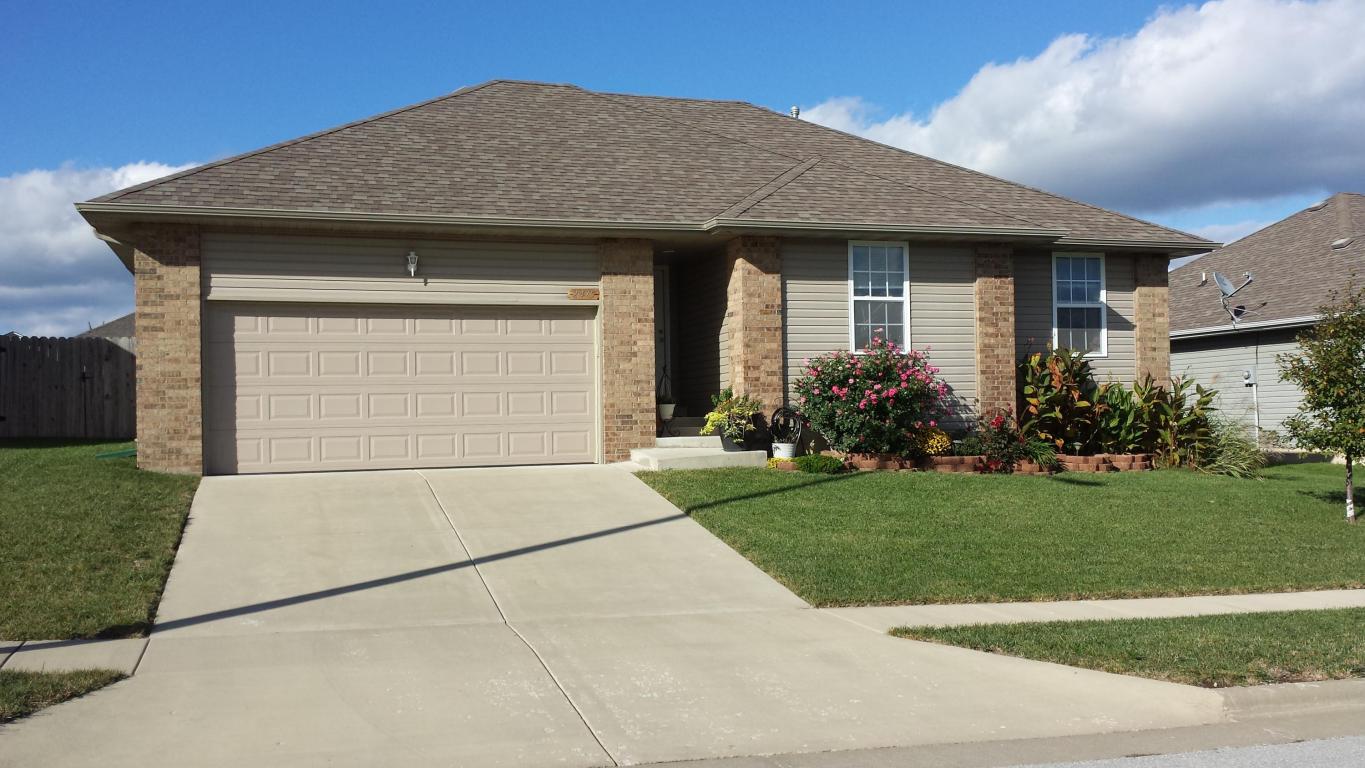2475 W Cedar Creek Dr, Springfield, MO 65803 photo 1