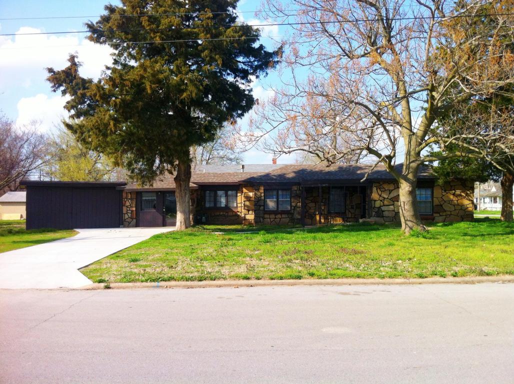 1479 E Central St, Springfield, MO 65802 photo 1