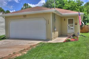 1640 N Hillcrest Ave, Springfield, MO 65802 photo 1