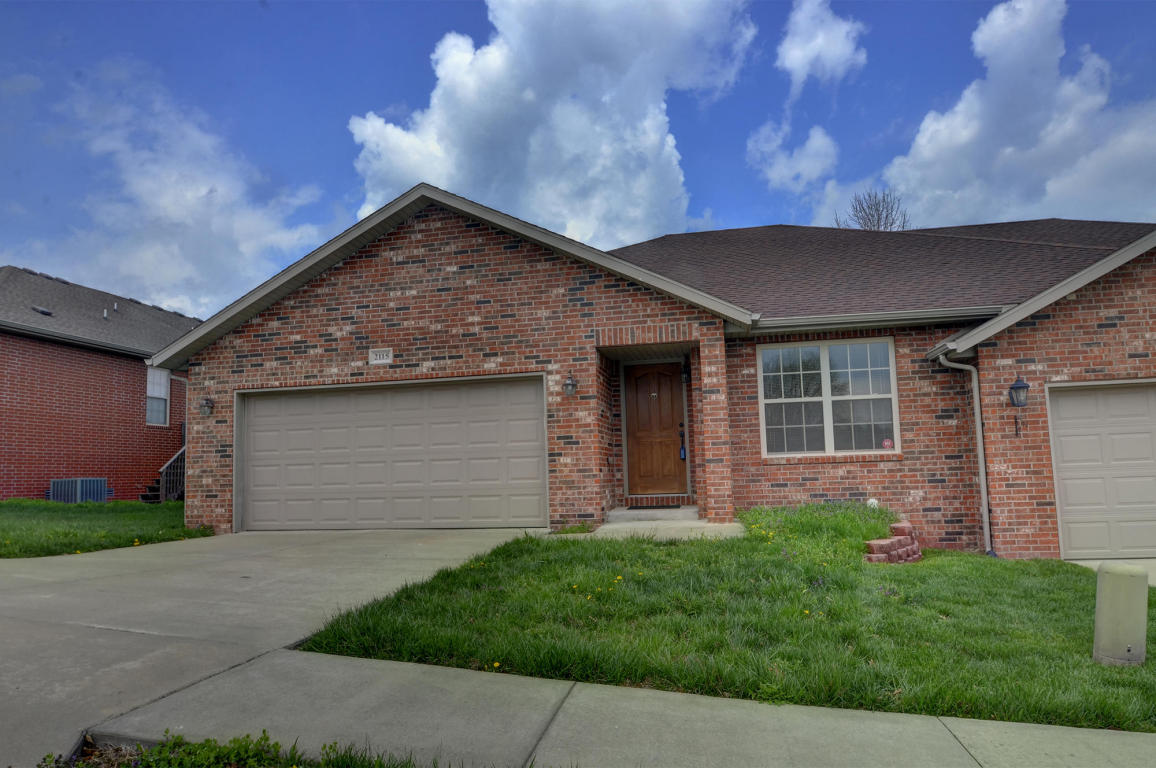 2115 W Swallow St, Springfield, MO 65810 photo 1