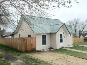 612 Rogers Ave, Cabool, MO 65689 photo 1