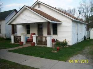 716 Garst St, Cabool, MO 65689 photo 1