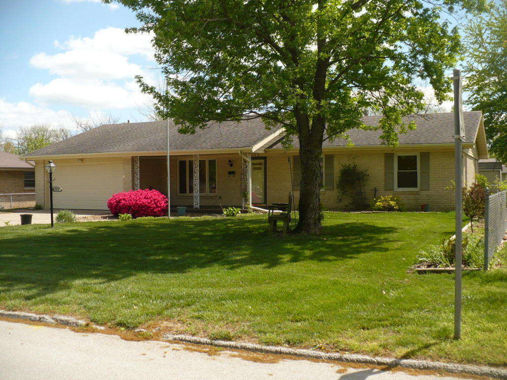 552 E Rosewood St, Republic, MO 65738 photo 1