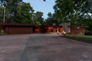 3744 E Monroe St, Springfield, MO 65809 photo 1