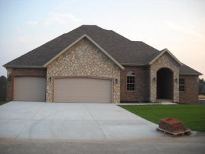 3318 E Chattanooga Ct, Springfield, MO 65805 photo 1