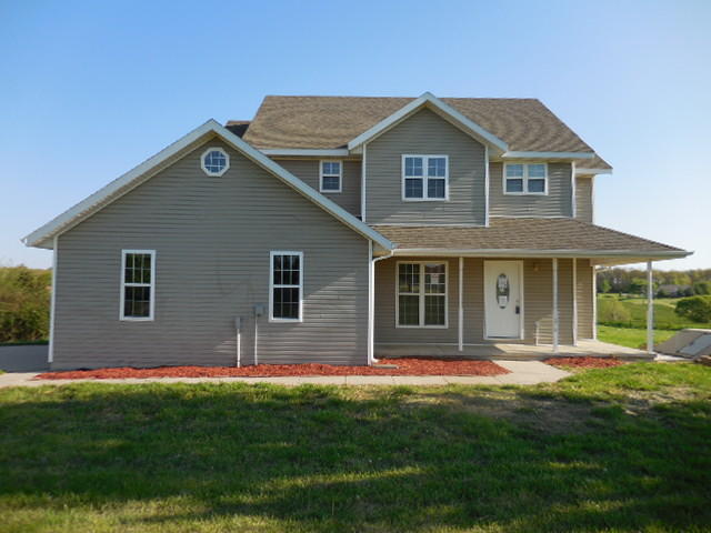 210 Pondview Dr, Marshfield, MO 65706 photo 1