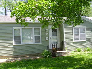 1618 S Robberson Ave, Springfield, MO 65807 photo 1