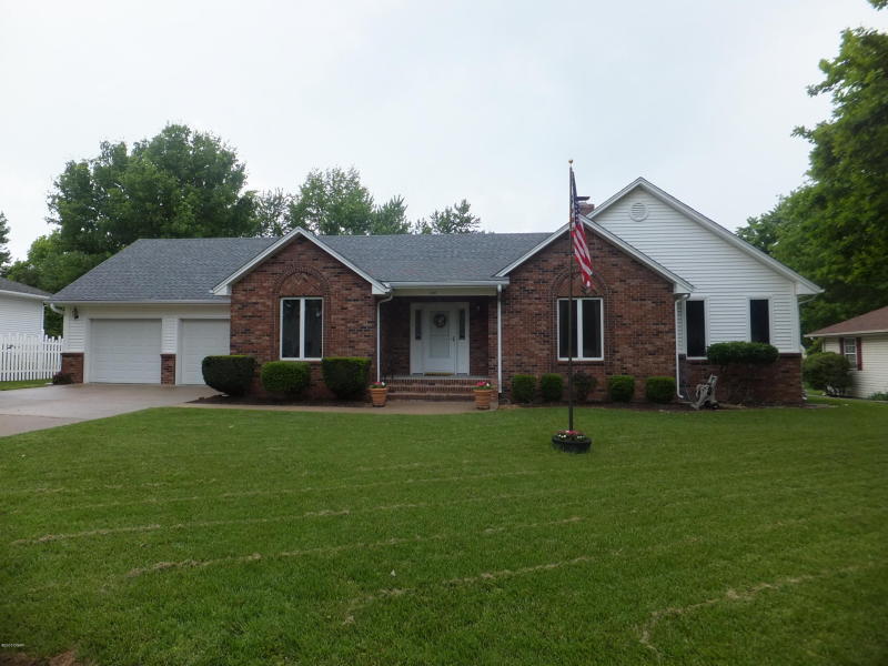 2103 Alison St, Carthage, MO 64836 photo 1