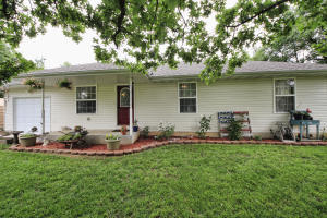 306 W Hayes Rd, Clever, MO 65631 photo 1