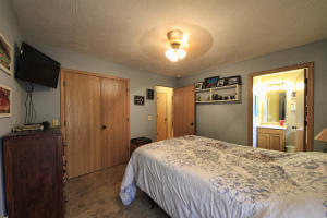 306 W Hayes Rd, Clever, MO 65631 photo 5