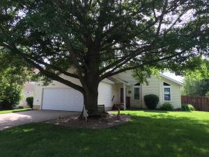 1735 N Pearson Dr, Springfield, MO 65802 photo 1