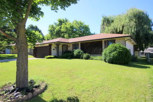 1328 E Nora St, Springfield, MO 65803 photo 1