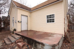 1529 N Lyon Ave, Springfield, MO 65803 photo 1