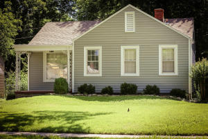 1514 S Kickapoo Ave, Springfield, MO 65804 photo 1