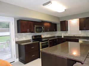 3141 W Marty St, Springfield, MO 65810 photo 1