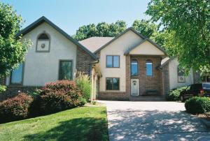 4856 E Utica St, Springfield, MO 65809 photo 1