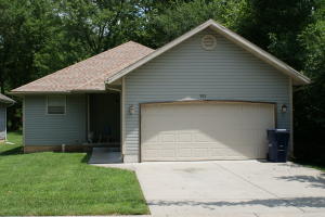 902 N Glenn Ave, Springfield, MO 65803 photo 1