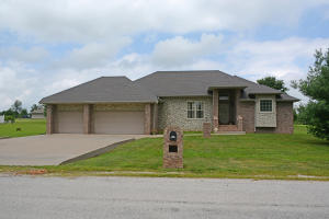 1087 Summer Breeze Ct, Nixa, MO 65714 photo 1