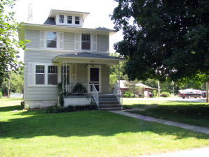 208 E Main St, Ash Grove, MO 65604 photo 1