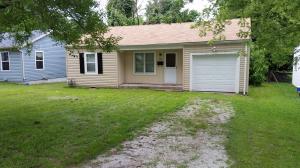 1427 E Livingston St, Springfield, MO 65803 photo 1