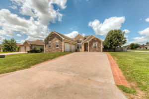3237 N Ohara Ave, Springfield, MO 65803 photo 1