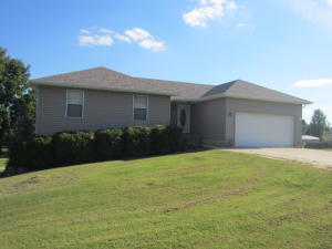 8790 Brookside Cir, Monett, MO 65708 photo 1