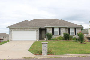 107 Northgate Ave, Monett, MO 65708 photo 1