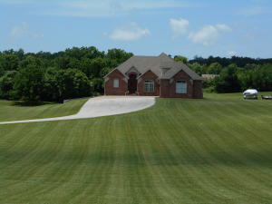 501 Hidden Creek Dr, Ozark, MO 65721 photo 1