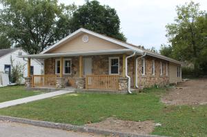 312 E 4th St, Mountain Grove, MO 65711 photo 1