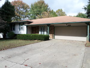 2521 W Blackburn Dr, Springfield, MO 65807 photo 1