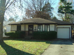 1065 S Thelma Ave, Springfield, MO 65807 photo 1