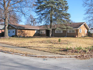2460 S Weaver Ave, Springfield, MO 65807 photo 1