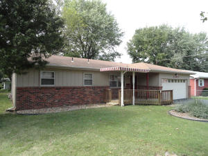 1261 S Estate Ave, Springfield, MO 65804 photo 1