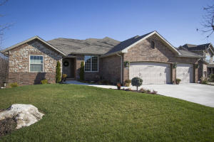 4549 W Silo Hills Dr, Springfield, MO 65802 photo 1
