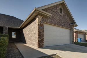 1426 W Sackett St, Springfield, MO 65807 photo 1
