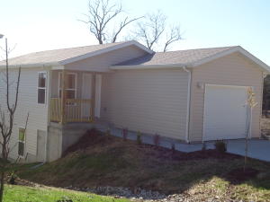 207 Elizabeth, Branson, MO 65616 photo 1