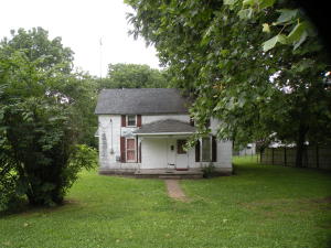 724 S Rinker Ave, Aurora, MO 65605 photo 1