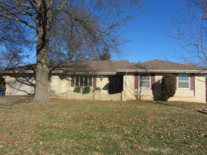 1623 E Cardinal St, Springfield, MO 65804 photo 1