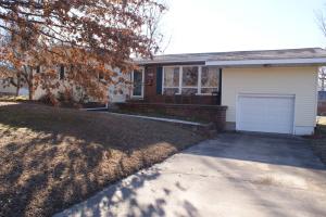 500 E Walnut St, Aurora, MO 65605 photo 1