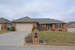 979 Jake Flood Cir, Nixa, MO 65714 photo 1