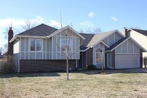 1322 E Highpoint St, Springfield, MO 65804 photo 1
