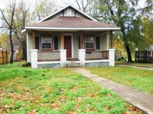 2143 N Benton Ave, Springfield, MO 65803 photo 1