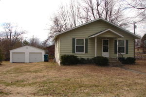 611 W Cale, Monett, MO 65708 photo 1